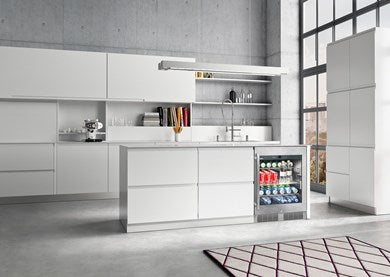 Liebherr - 24 Inch Wide 3.7 Cu. Ft. Built-In Wine and Beverage Cooler with LED Lighting | RU 510 Cheap